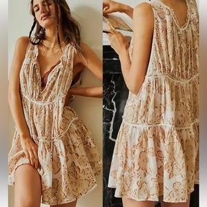 Free People Intimately romper . Sz Medium. NWOT.